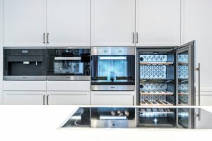 Les meilleurs matériaux pour une poêle induction durable et performant